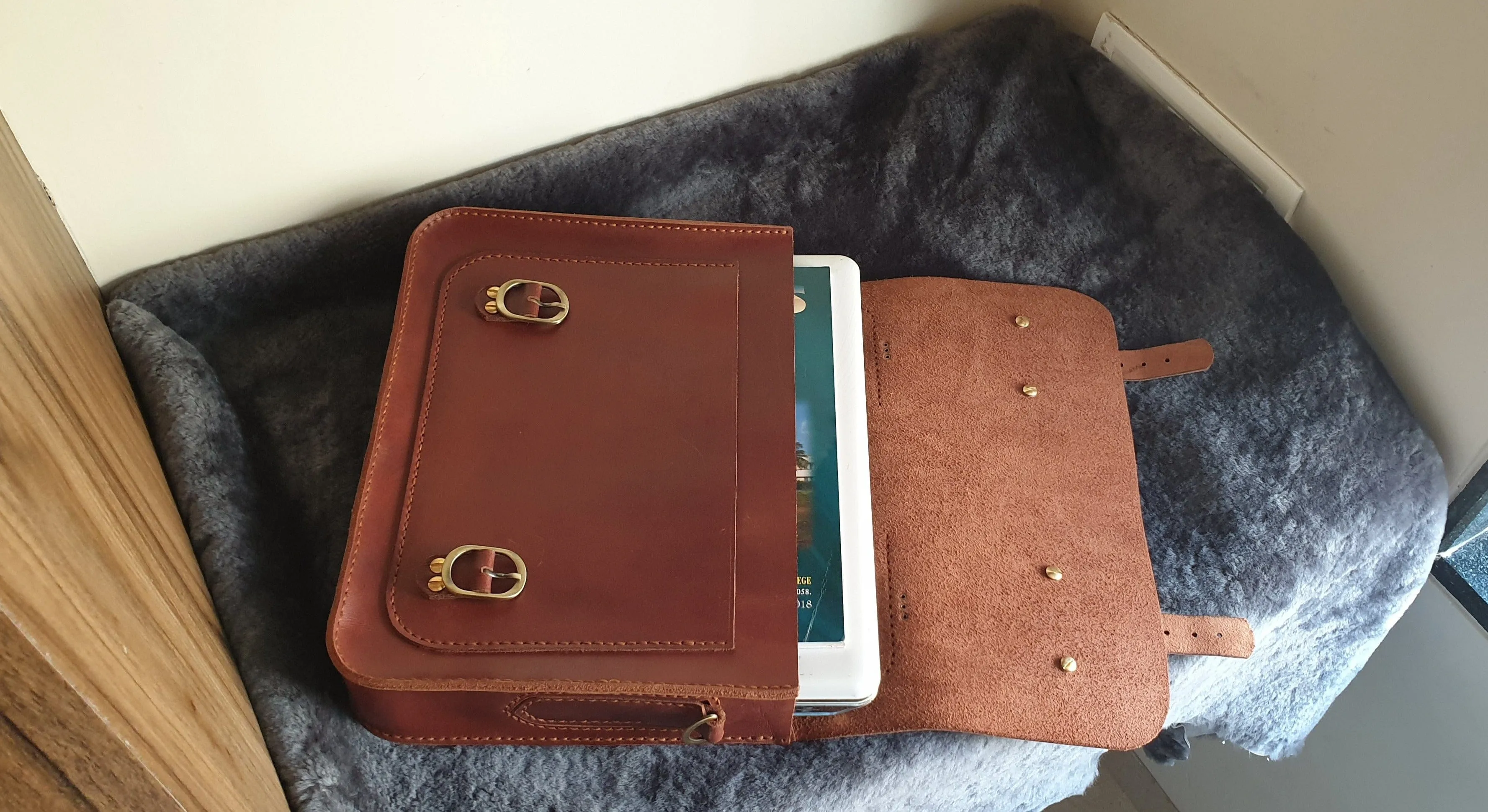 Handmade fullgrain leather briefcase