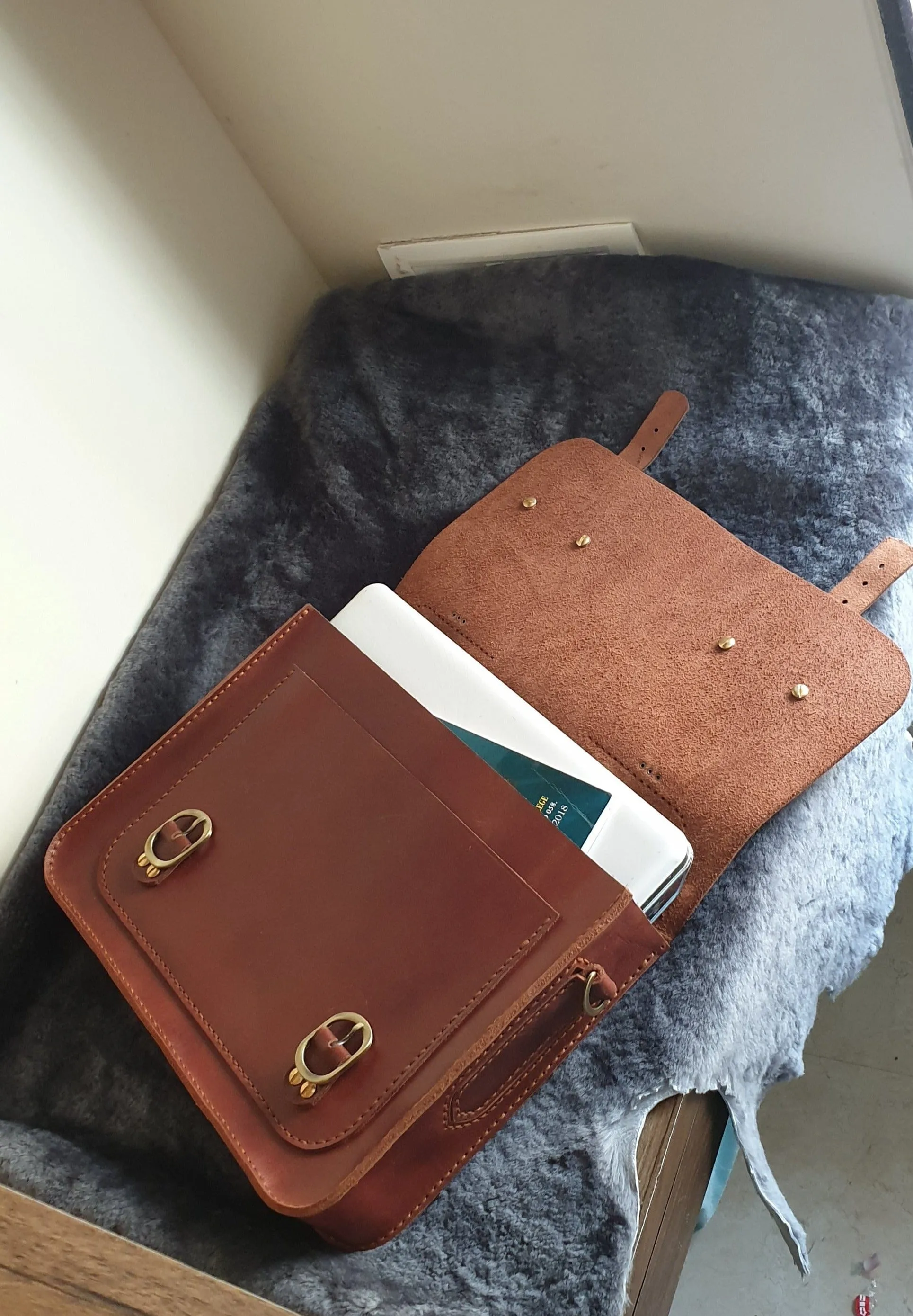 Handmade fullgrain leather briefcase