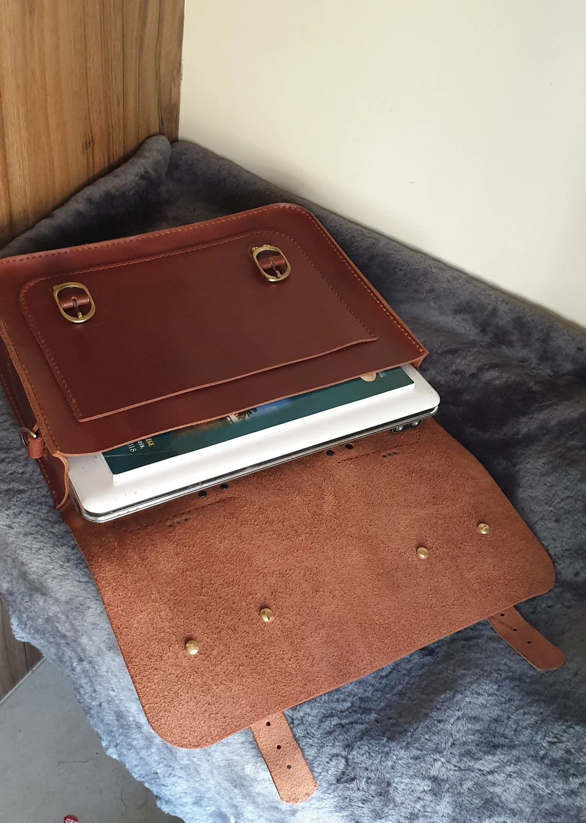 Handmade fullgrain leather briefcase