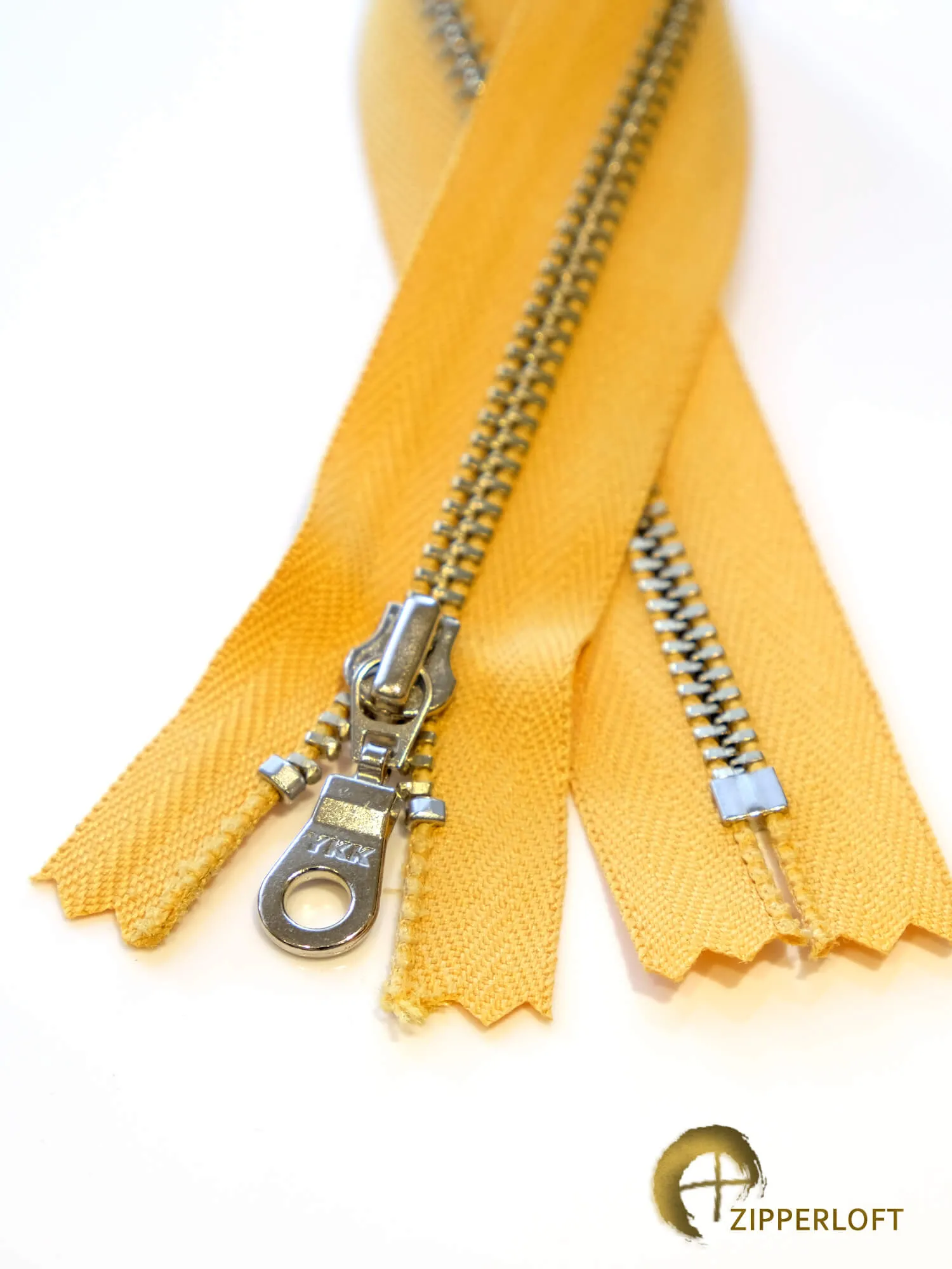 YKK #4.5 Shiny Nickel (4-12" / 10.2-30.5cm) - 844 Crusty Mustard